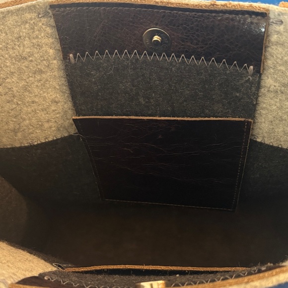 Graf Lantz Jaunt Merino Wool Tote - Picture 3 of 9